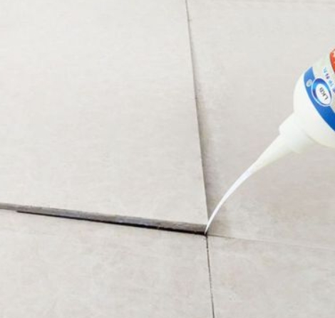 三江瓷砖空鼓维修公司分享卫生间瓷砖脱落的原因可能有以下几点